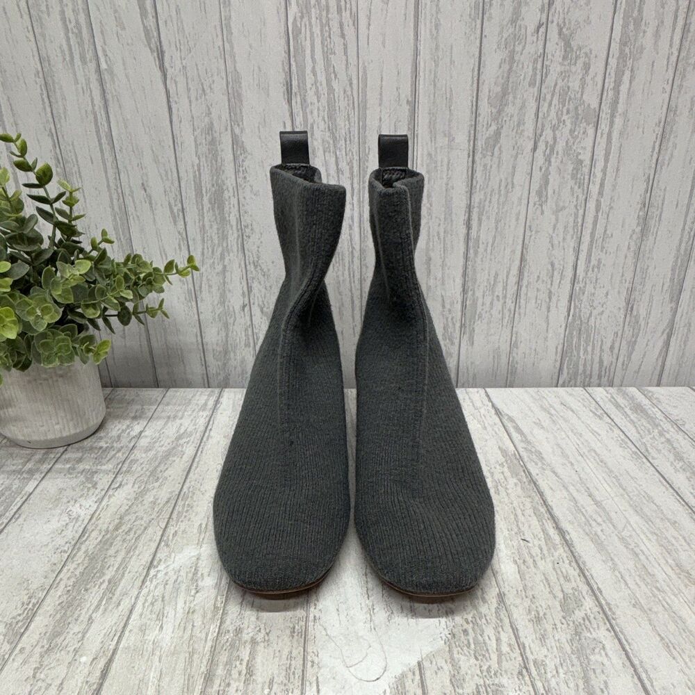 Womens Size 9.5 Everlane Gray Wool Knit Ankle Bootie Pull-On Round Toe - Picture 2 of 8